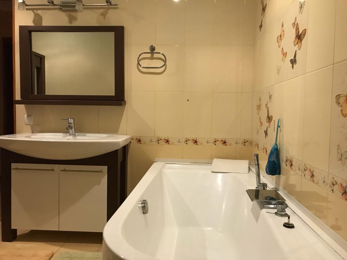 Apartment On Nebesnoi Sotni 지토미르 외부 사진